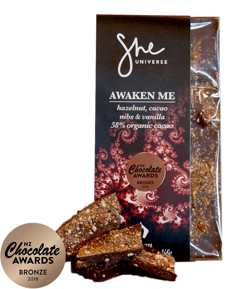 Awaken Me Bar ❤︎ hazelnut, cacao nibs & vanilla 58% 90g